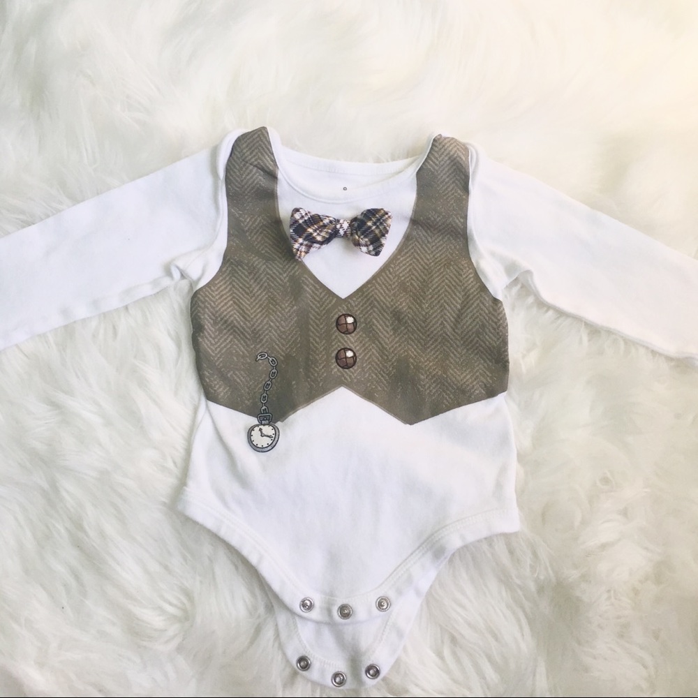 Baby boy’s long sleeve bodysuit vest bow tie